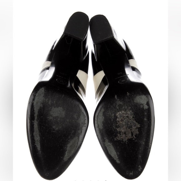 CHANEL 2-Tone Black & White Patent Boots - Picture 5 of 5